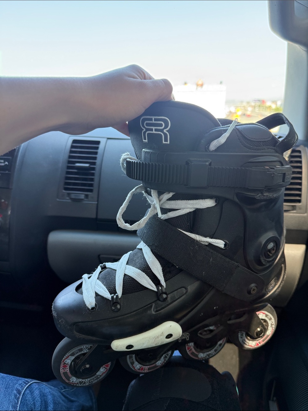Black FRX 80 Skate with White Laces